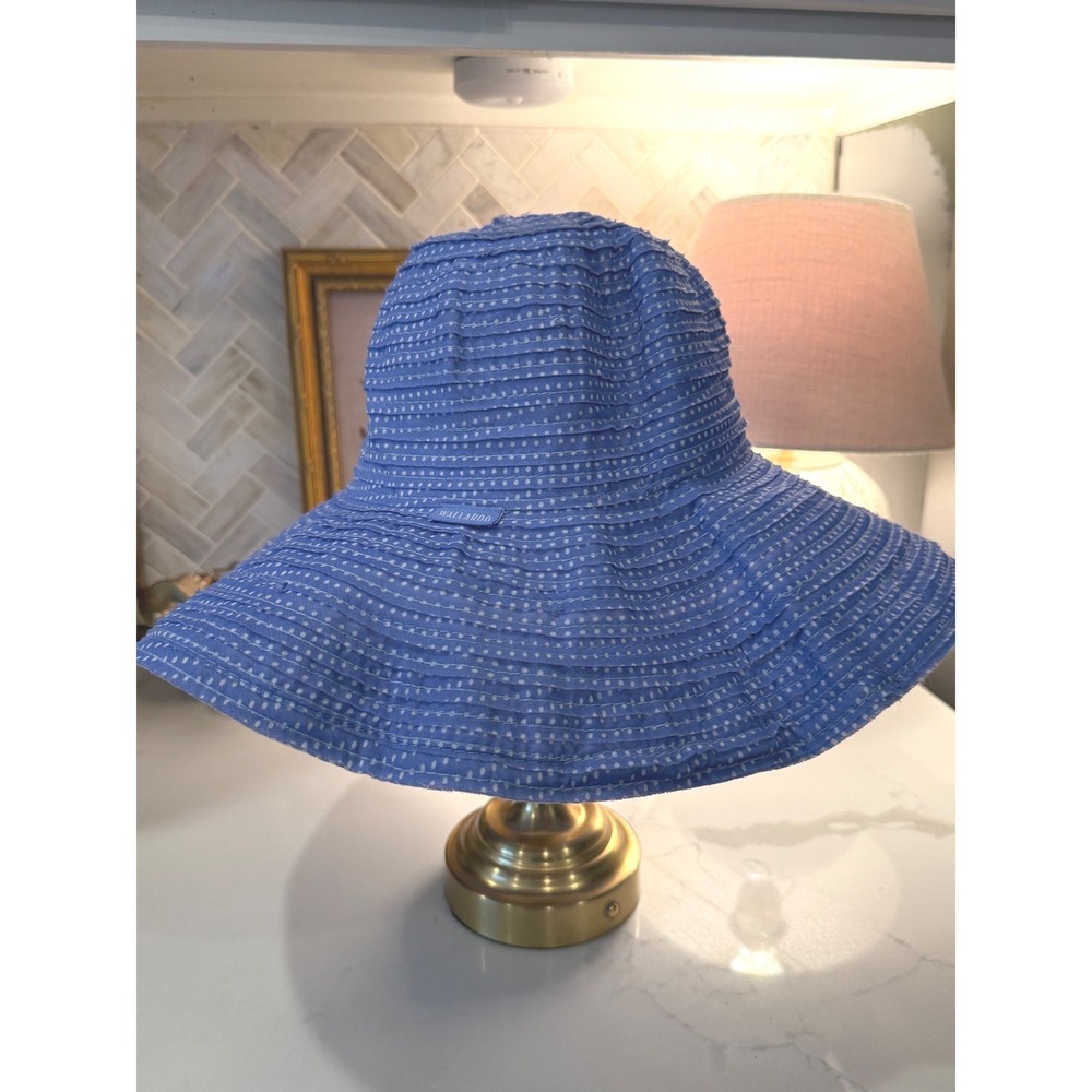 Wallaroo Scrunchie Sun Hat OS Blue Polka Dot Wide Brim Packable Travel Summer